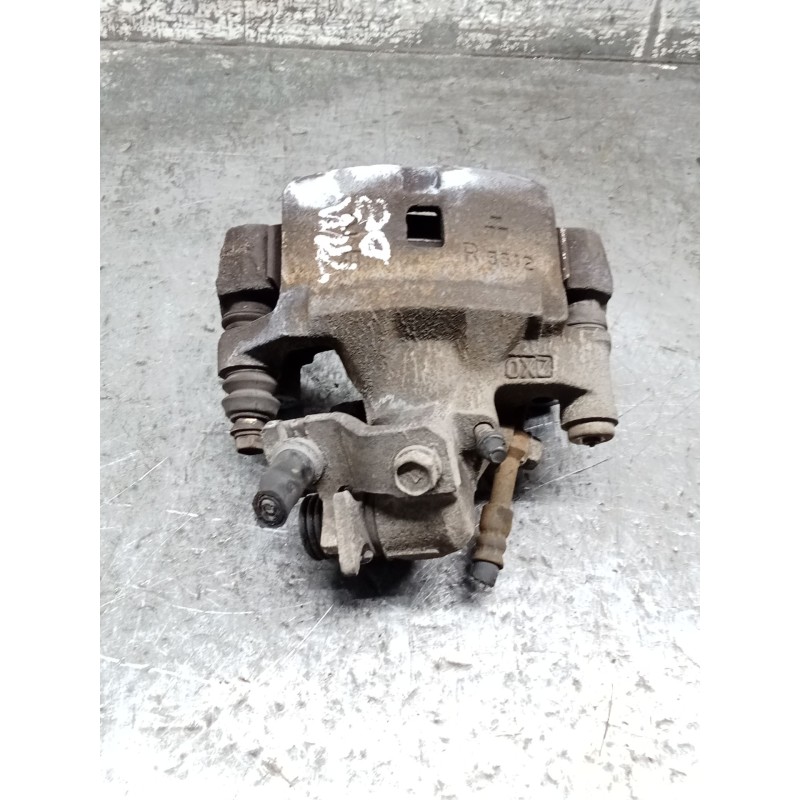 Recambio de pinza freno trasera derecha para toyota corolla liftback (_e11_) 2.0 d-4d (cde110_) referencia OEM IAM   
