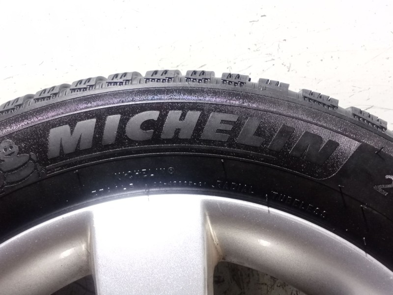 Recambio de juego llantas para peugeot 5008 (0u_, 0e_) 2.0 hdi 150 / bluehdi 150 referencia OEM IAM 215/55 R16 97H  