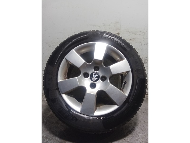Recambio de juego llantas para peugeot 5008 (0u_, 0e_) 2.0 hdi 150 / bluehdi 150 referencia OEM IAM 215/55 R16 97H  