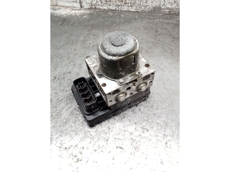 Recambio de abs para toyota corolla liftback (_e11_) 2.0 d-4d (cde110_) referencia OEM IAM 8954112160 4451012370 