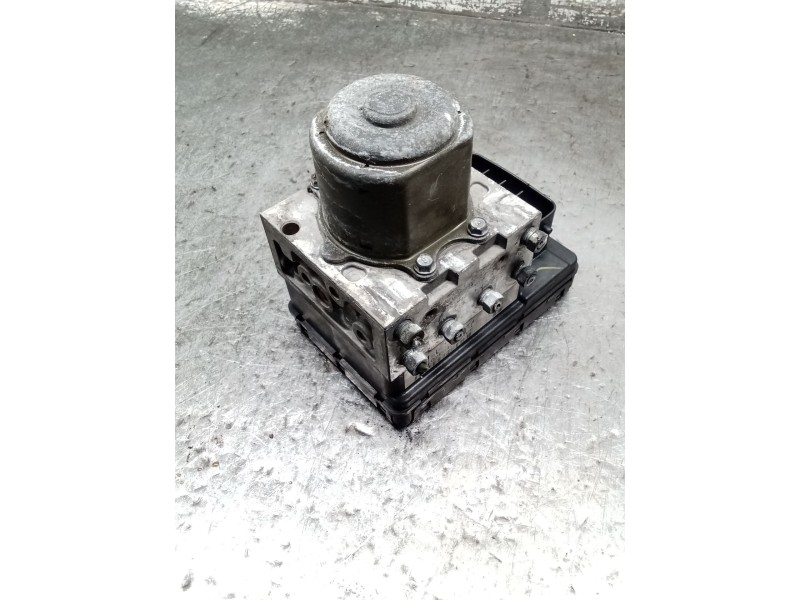 Recambio de abs para toyota corolla liftback (_e11_) 2.0 d-4d (cde110_) referencia OEM IAM 8954112160 4451012370 