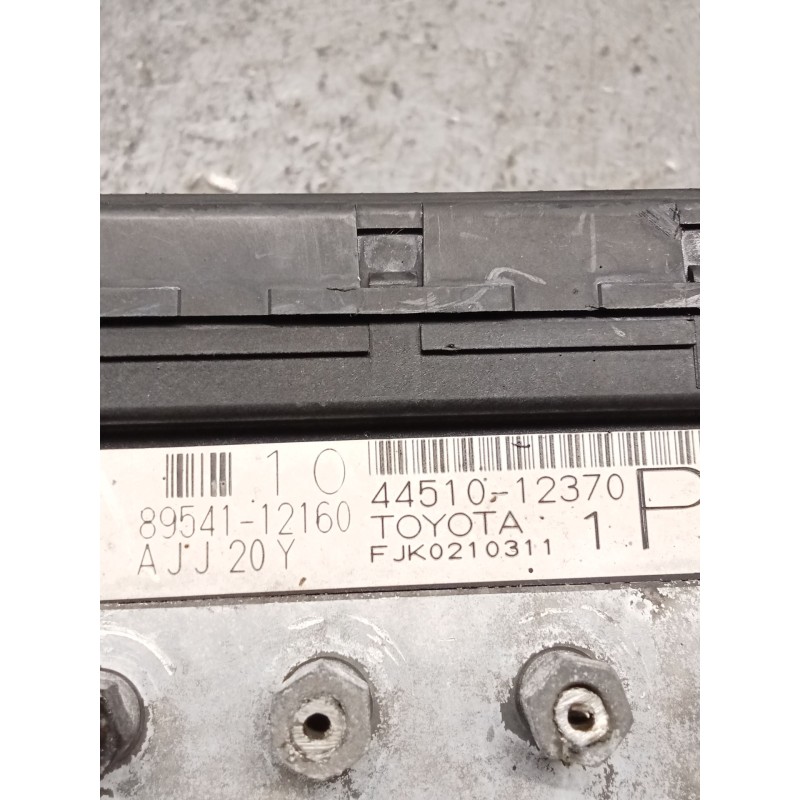 Recambio de abs para toyota corolla liftback (_e11_) 2.0 d-4d (cde110_) referencia OEM IAM 8954112160 4451012370 