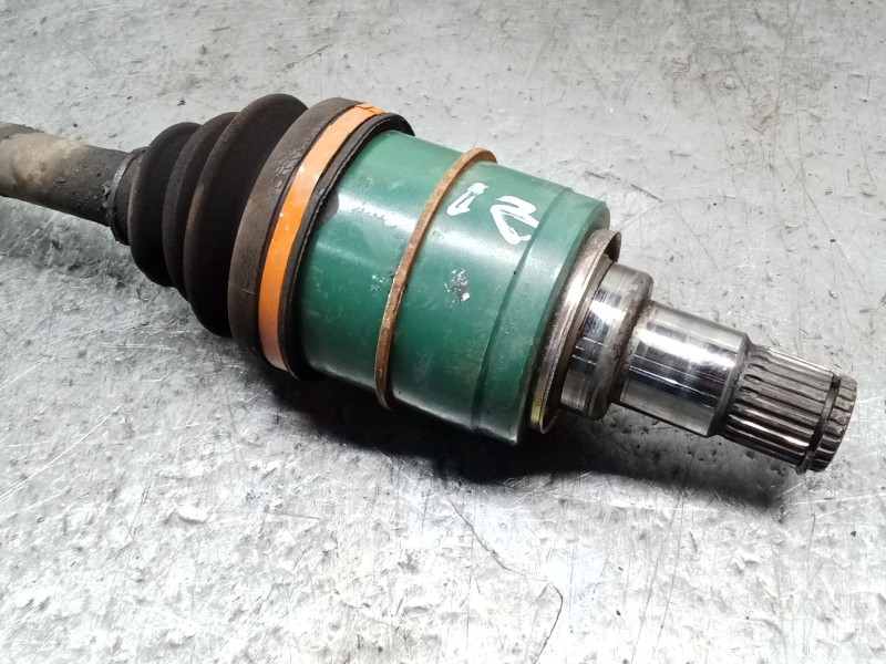 Recambio de transmision delantera izquierda para toyota corolla liftback (_e11_) 2.0 d-4d (cde110_) referencia OEM IAM   