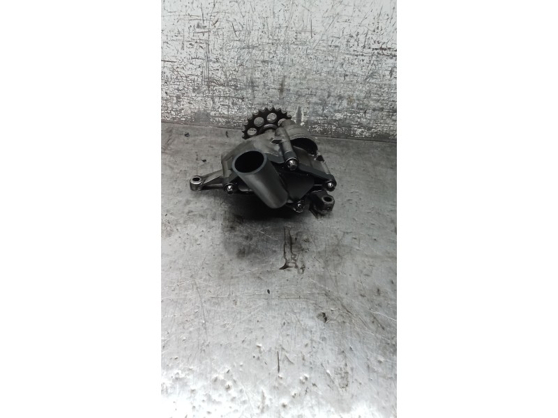 Recambio de bomba aceite para mercedes-benz sprinter 02.00  caja abierta 311 cdi (903.611-612-613) referencia OEM IAM 6061810801