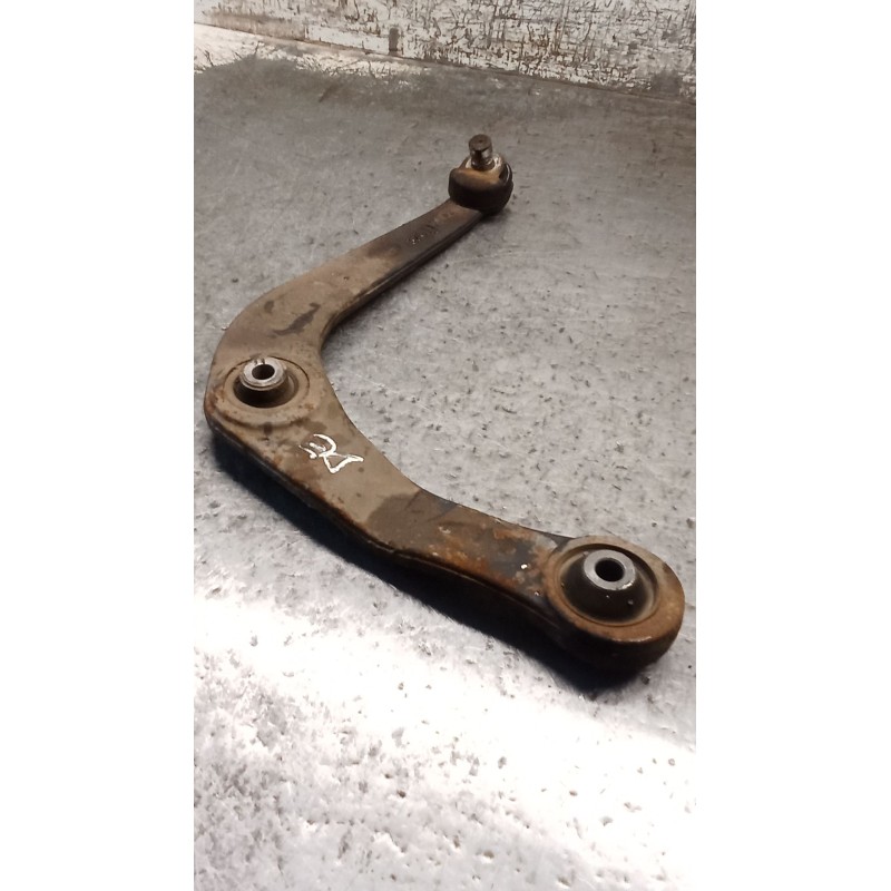 Recambio de brazo suspension inferior delantero derecho para peugeot 206 hatchback (2a/c) 1.4 i referencia OEM IAM   
