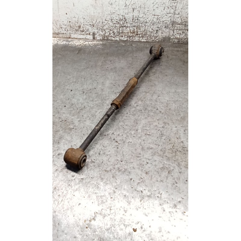 Recambio de brazo suspension inferior trasero izquierdo para toyota corolla liftback (_e11_) 2.0 d-4d (cde110_) referencia OEM I