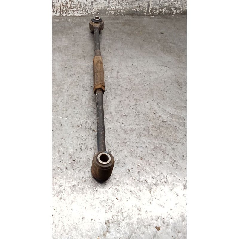 Recambio de brazo suspension inferior trasero izquierdo para toyota corolla liftback (_e11_) 2.0 d-4d (cde110_) referencia OEM I