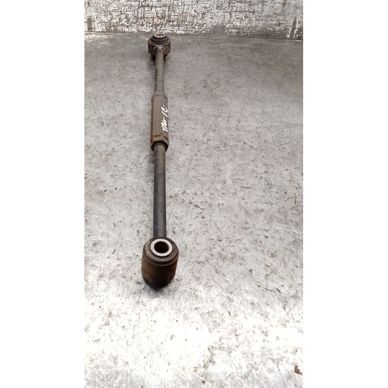 Recambio de brazo suspension inferior trasero izquierdo para toyota corolla liftback (_e11_) 2.0 d-4d (cde110_) referencia OEM I