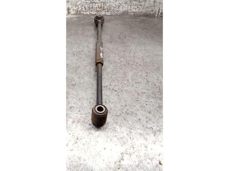 Recambio de brazo suspension inferior trasero izquierdo para toyota corolla liftback (_e11_) 2.0 d-4d (cde110_) referencia OEM I