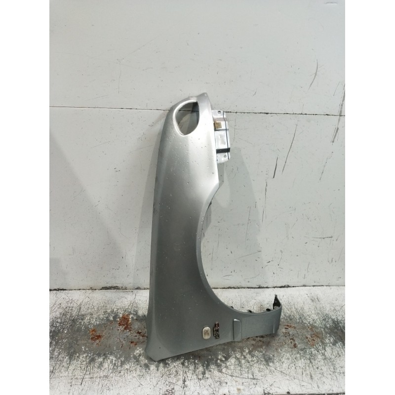 Recambio de aleta delantera derecha para toyota corolla liftback (_e11_) 2.0 d-4d (cde110_) referencia OEM IAM   