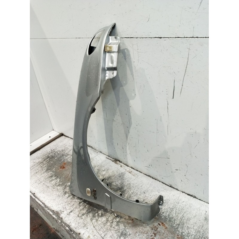 Recambio de aleta delantera derecha para toyota corolla liftback (_e11_) 2.0 d-4d (cde110_) referencia OEM IAM   