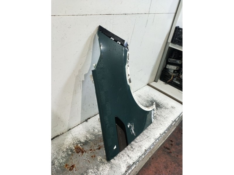 Recambio de aleta delantera derecha para land rover discovery v (l462) 2.0 sd4 4x4 referencia OEM IAM   