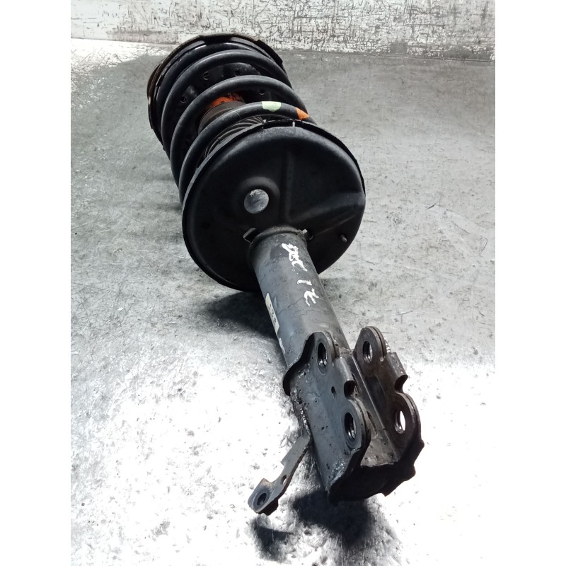 Recambio de amortiguador delantero izquierdo para toyota corolla liftback (_e11_) 2.0 d-4d (cde110_) referencia OEM IAM   