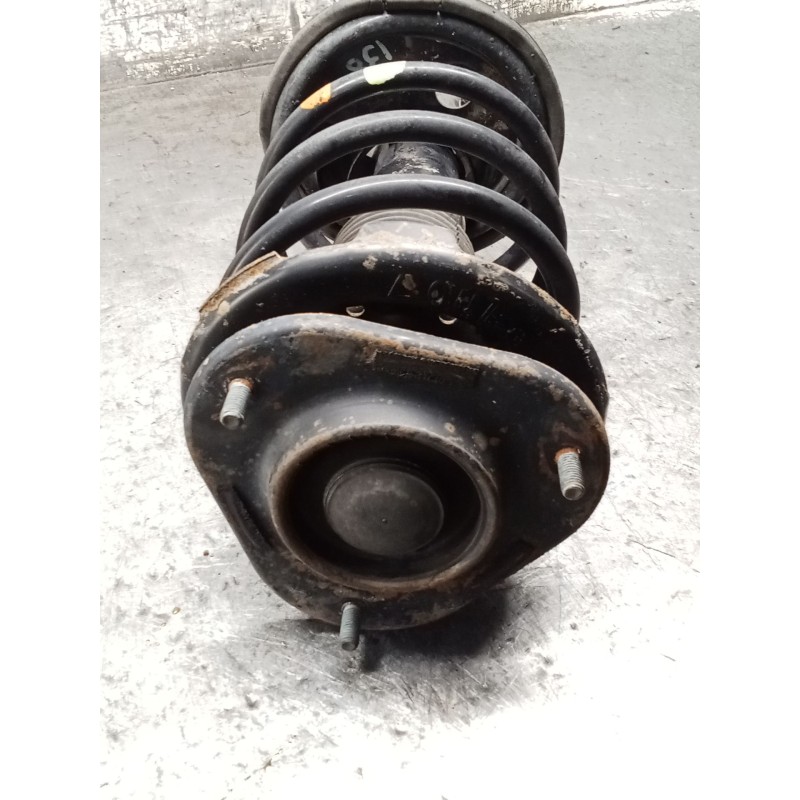 Recambio de amortiguador delantero izquierdo para toyota corolla liftback (_e11_) 2.0 d-4d (cde110_) referencia OEM IAM   