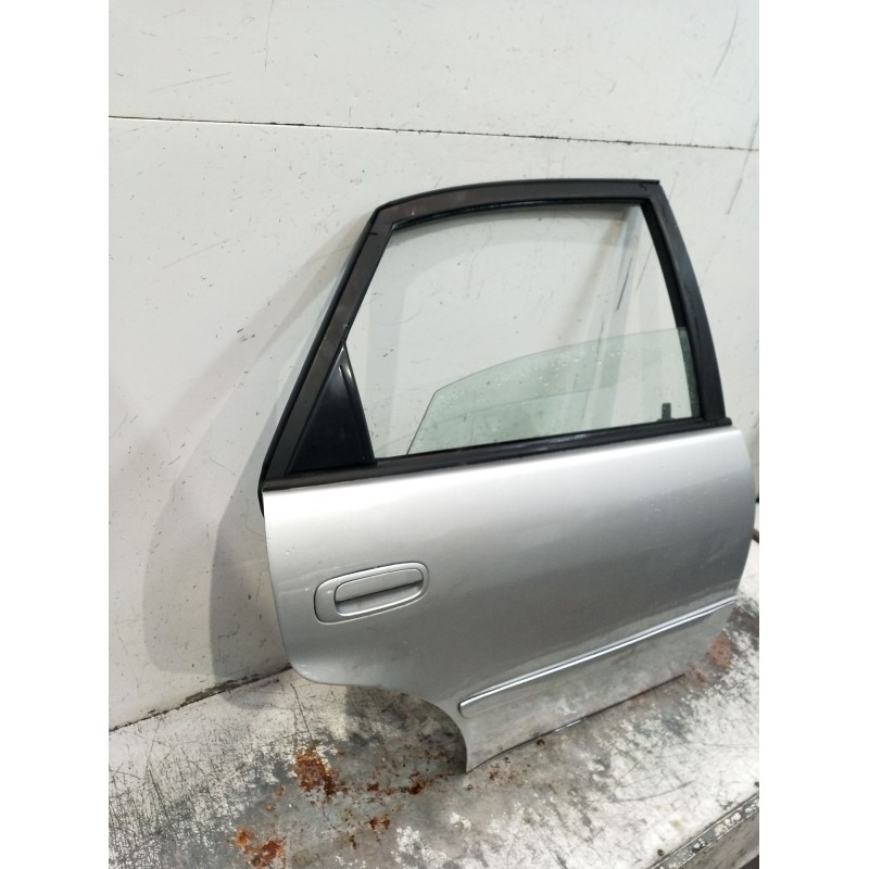 Recambio de puerta trasera derecha para toyota corolla liftback (_e11_) 2.0 d-4d (cde110_) referencia OEM IAM  5P 