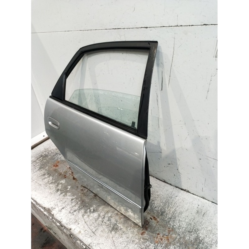 Recambio de puerta trasera derecha para toyota corolla liftback (_e11_) 2.0 d-4d (cde110_) referencia OEM IAM  5P 