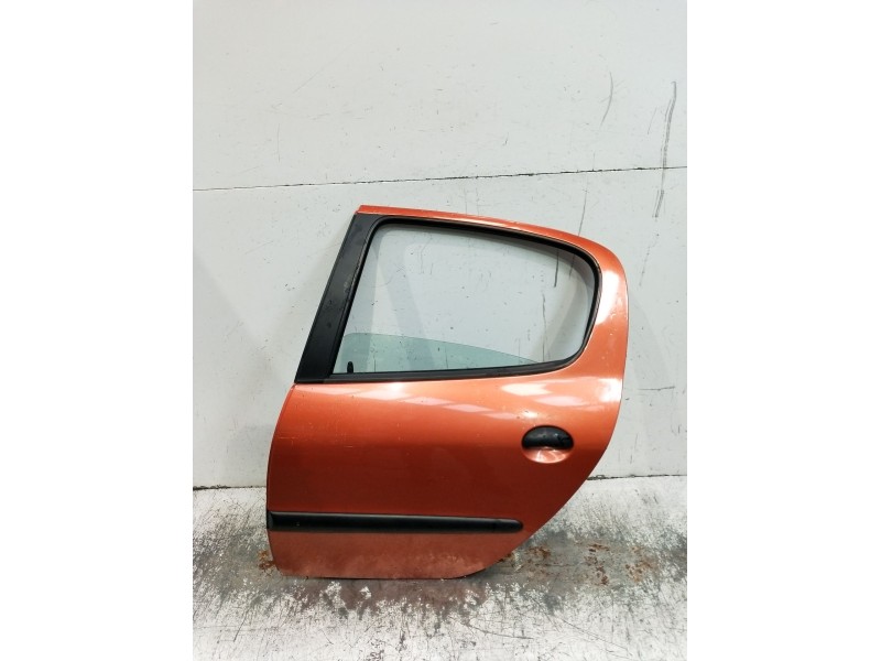 Recambio de puerta trasera izquierda para peugeot 206 hatchback (2a/c) 1.4 i referencia OEM IAM  5P 