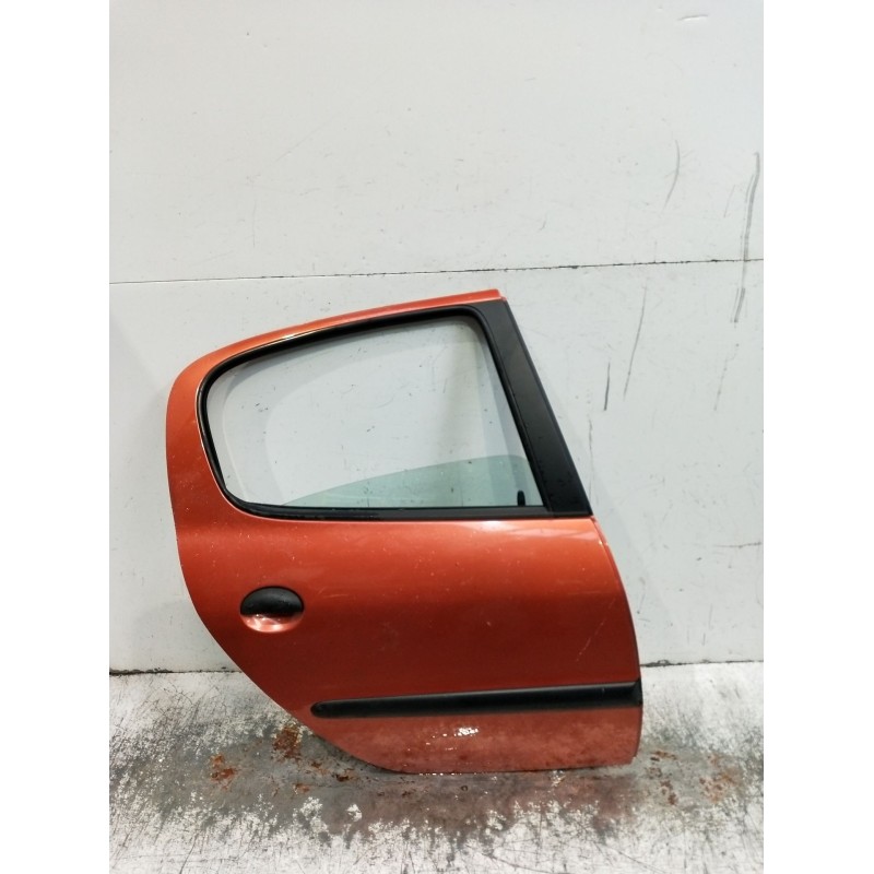 Recambio de puerta trasera derecha para peugeot 206 hatchback (2a/c) 1.4 i referencia OEM IAM  5P 