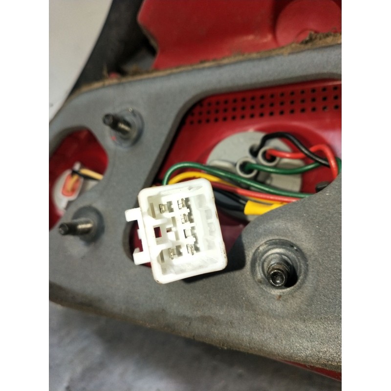 Recambio de piloto trasero izquierdo para kia pro cee´d (ed) 2.0 crdi 140 referencia OEM IAM   