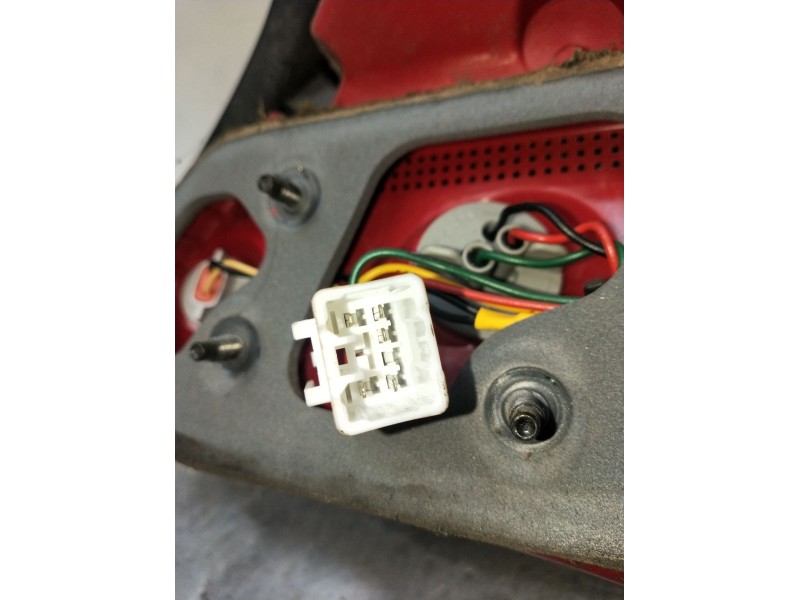 Recambio de piloto trasero izquierdo para kia pro cee´d (ed) 2.0 crdi 140 referencia OEM IAM   