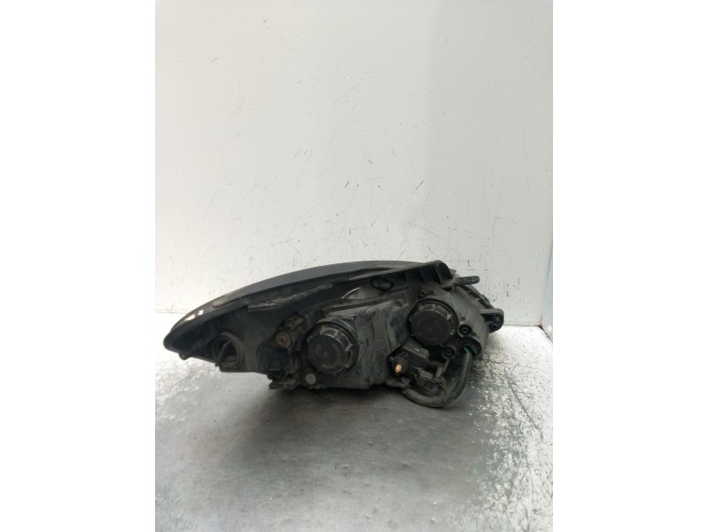 Recambio de faro izquierdo para kia pro cee´d (ed) 2.0 crdi 140 referencia OEM IAM   
