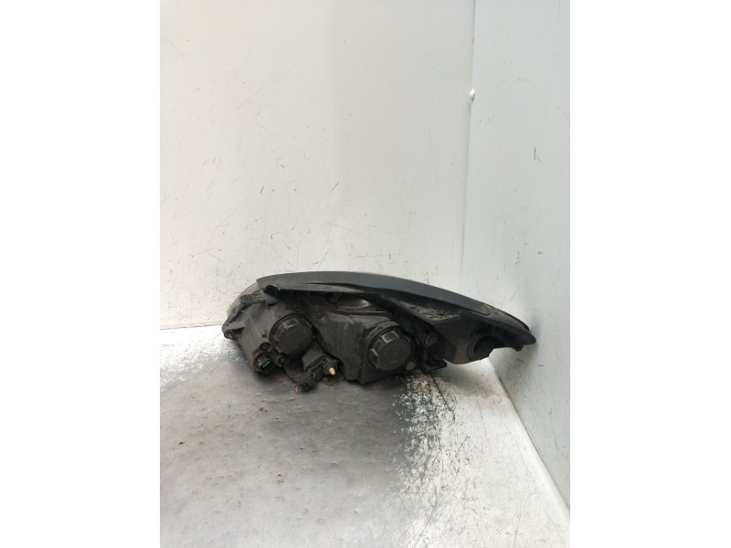 Recambio de faro derecho para kia pro cee´d (ed) 2.0 crdi 140 referencia OEM IAM   