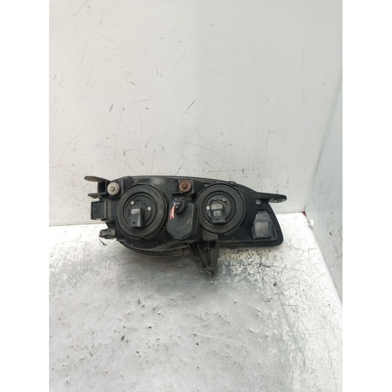 Recambio de faro izquierdo para toyota corolla liftback (_e11_) 2.0 d-4d (cde110_) referencia OEM IAM   