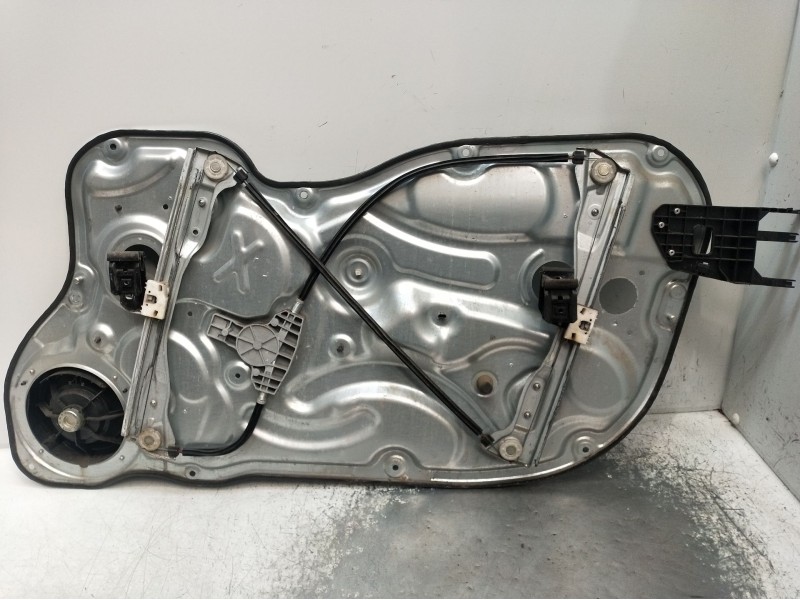 Recambio de elevalunas delantero izquierdo para kia pro cee´d (ed) 2.0 crdi 140 referencia OEM IAM 824701H320 3P 