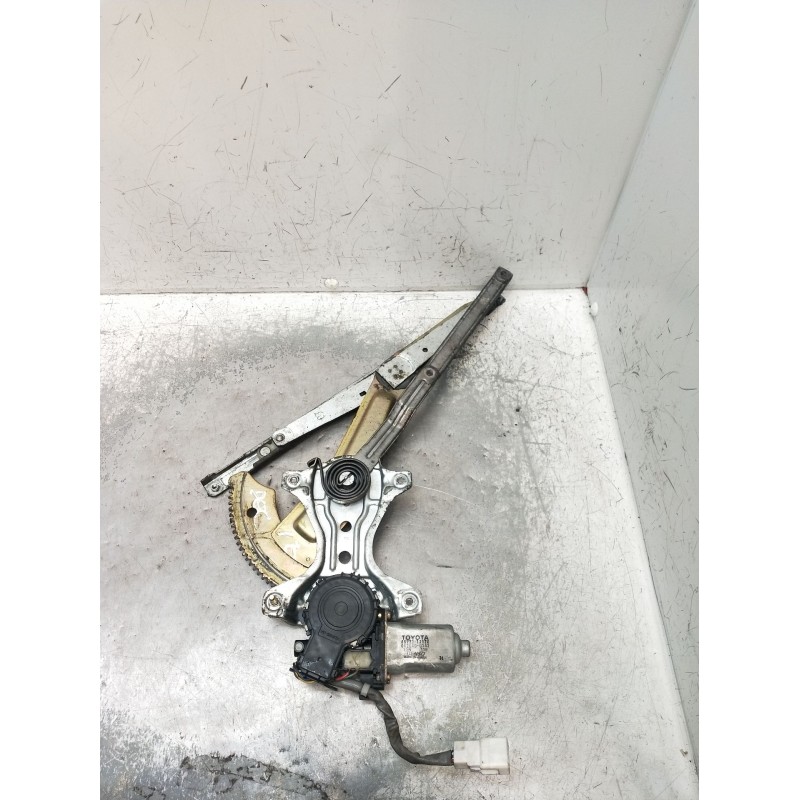 Recambio de elevalunas delantero izquierdo para toyota corolla liftback (_e11_) 2.0 d-4d (cde110_) referencia OEM IAM  5P 