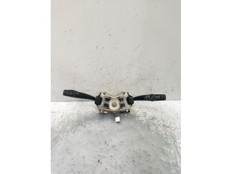 Recambio de mando luces para toyota corolla liftback (_e11_) 2.0 d-4d (cde110_) referencia OEM IAM   