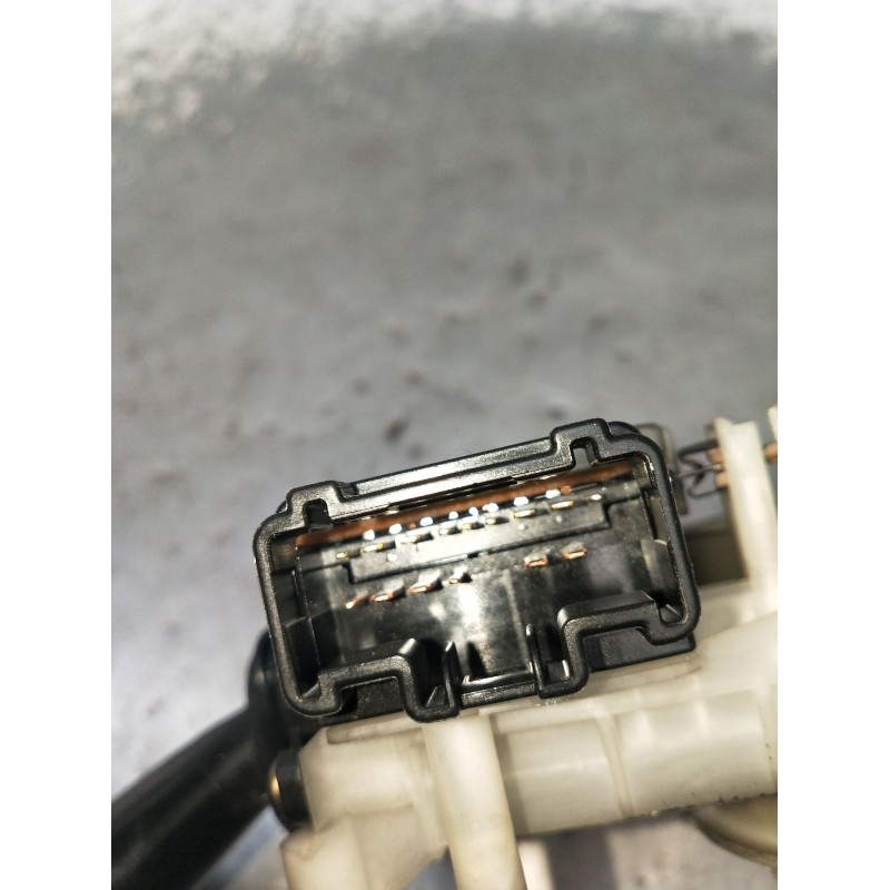 Recambio de mando luces para toyota corolla liftback (_e11_) 2.0 d-4d (cde110_) referencia OEM IAM   