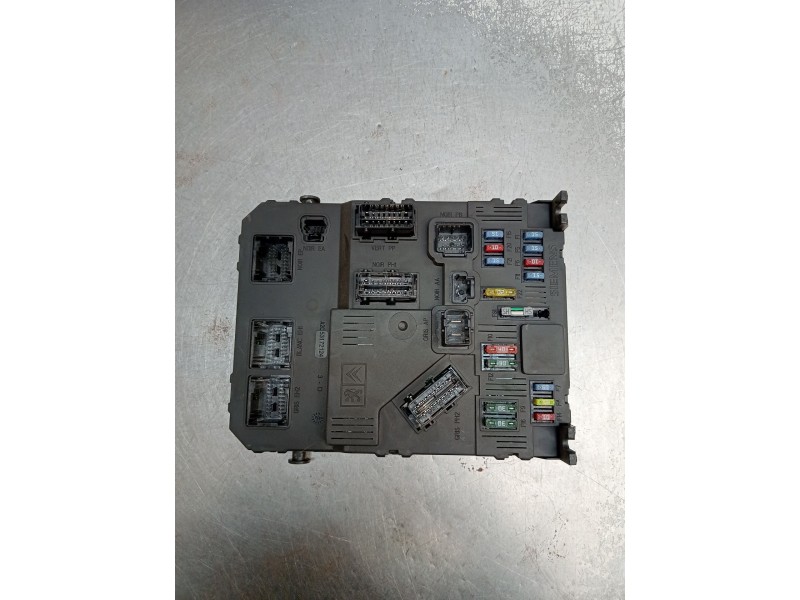 Recambio de caja reles / fusibles para citroën xsara picasso (n68) 1.6 hdi referencia OEM IAM 9657999780 BSIE0200 