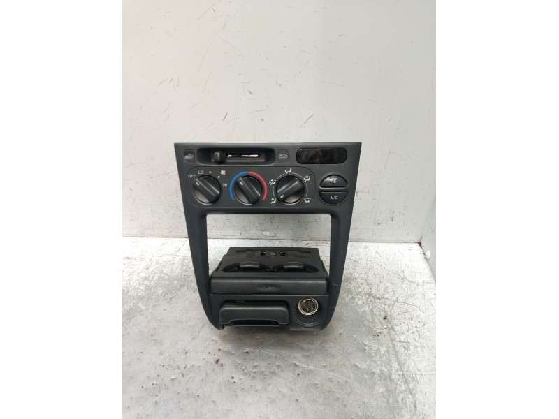 Recambio de mando calefaccion / aire acondicionado para toyota corolla liftback (_e11_) 2.0 d-4d (cde110_) referencia OEM IAM   