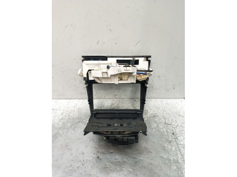 Recambio de mando calefaccion / aire acondicionado para toyota corolla liftback (_e11_) 2.0 d-4d (cde110_) referencia OEM IAM   