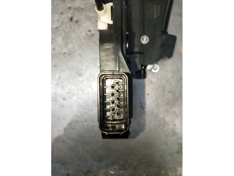 Recambio de motor cierre centralizado delantero izquierdo para land rover freelander 2 (l359) 2.2 td4 4x4 referencia OEM IAM 461