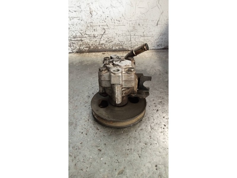 Recambio de bomba direccion para nissan serena (c23m) 2.0 slx diesel referencia OEM IAM   
