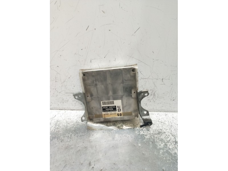 Recambio de centralita motor uce para toyota corolla liftback (_e11_) 2.0 d-4d (cde110_) referencia OEM IAM 1758005041 896661232