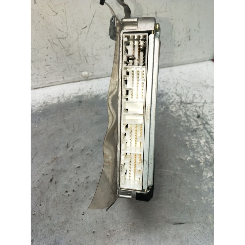 Recambio de centralita motor uce para toyota corolla liftback (_e11_) 2.0 d-4d (cde110_) referencia OEM IAM 1758005041 896661232