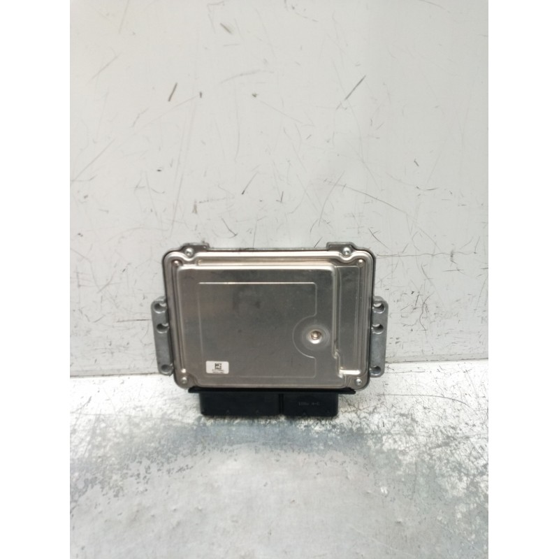 Recambio de centralita motor uce para kia pro cee´d (ed) 2.0 crdi 140 referencia OEM IAM 0281013570 3911327710 13240064