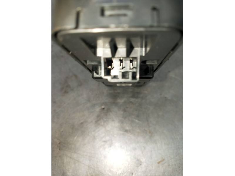 Recambio de mando elevalunas delantero izquierdo para land rover freelander 2 (l359) 2.2 td4 4x4 referencia OEM IAM AH2214540AC 