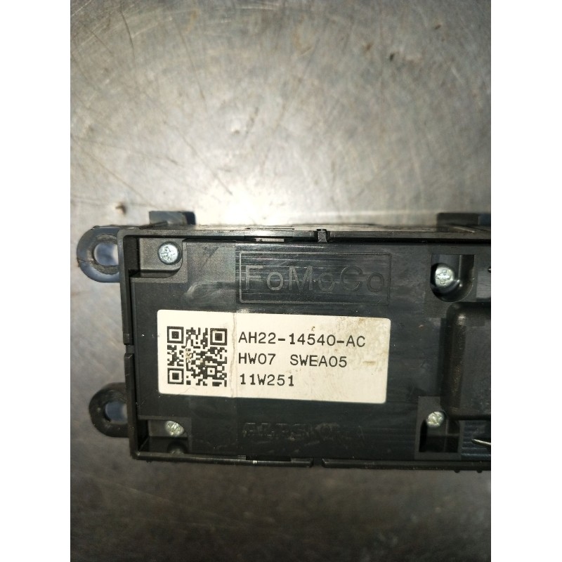Recambio de mando elevalunas delantero izquierdo para land rover freelander 2 (l359) 2.2 td4 4x4 referencia OEM IAM AH2214540AC 