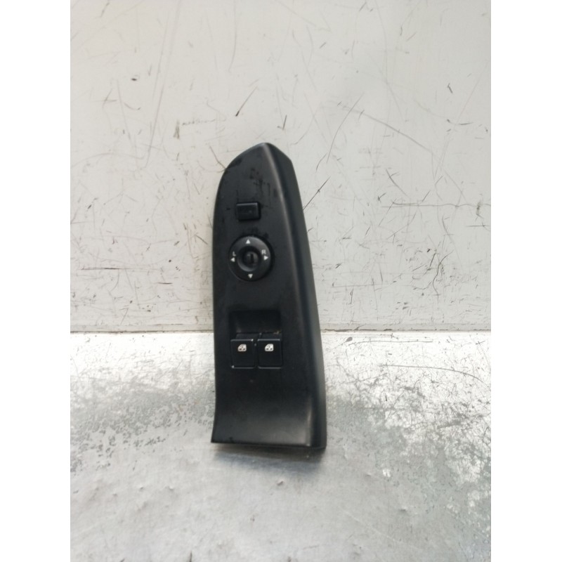 Recambio de mando elevalunas delantero izquierdo para kia pro cee´d (ed) 2.0 crdi 140 referencia OEM IAM  3P 