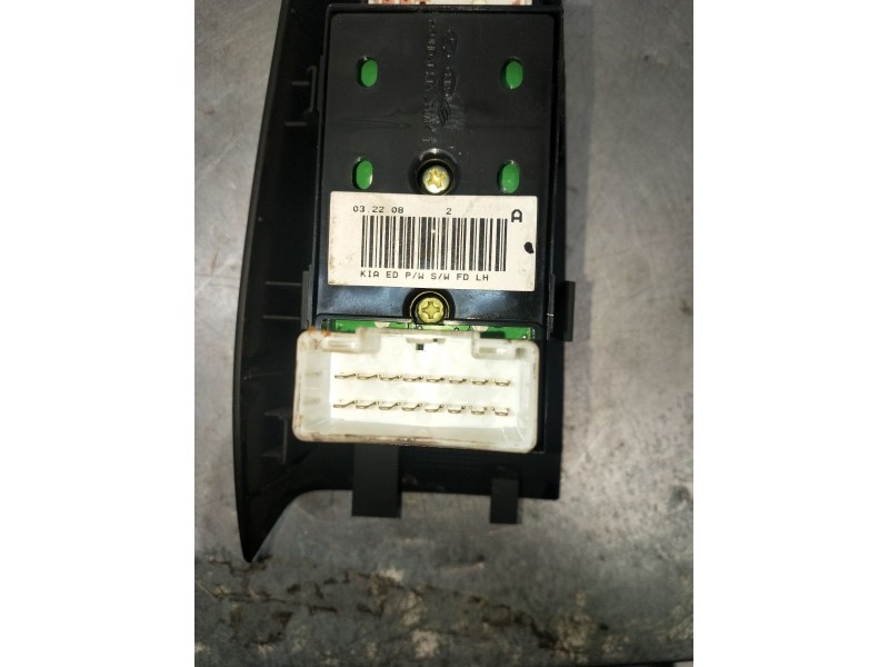 Recambio de mando elevalunas delantero izquierdo para kia pro cee´d (ed) 2.0 crdi 140 referencia OEM IAM  3P 