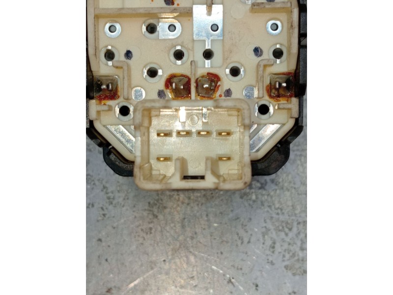 Recambio de mando elevalunas delantero izquierdo para chevrolet matiz (m200, m250) 0.8 referencia OEM IAM 621W04750  