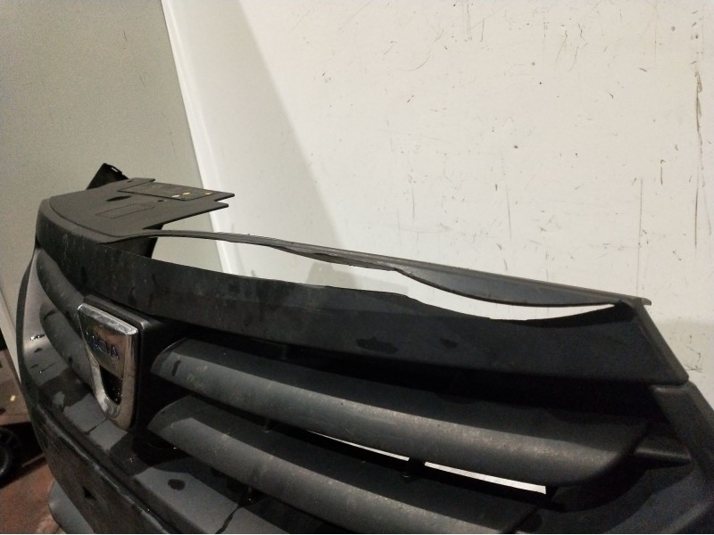 Recambio de paragolpes delantero para dacia dokker furgoneta/monovolumen 1.6 lpg referencia OEM IAM  VER FOTOS 
