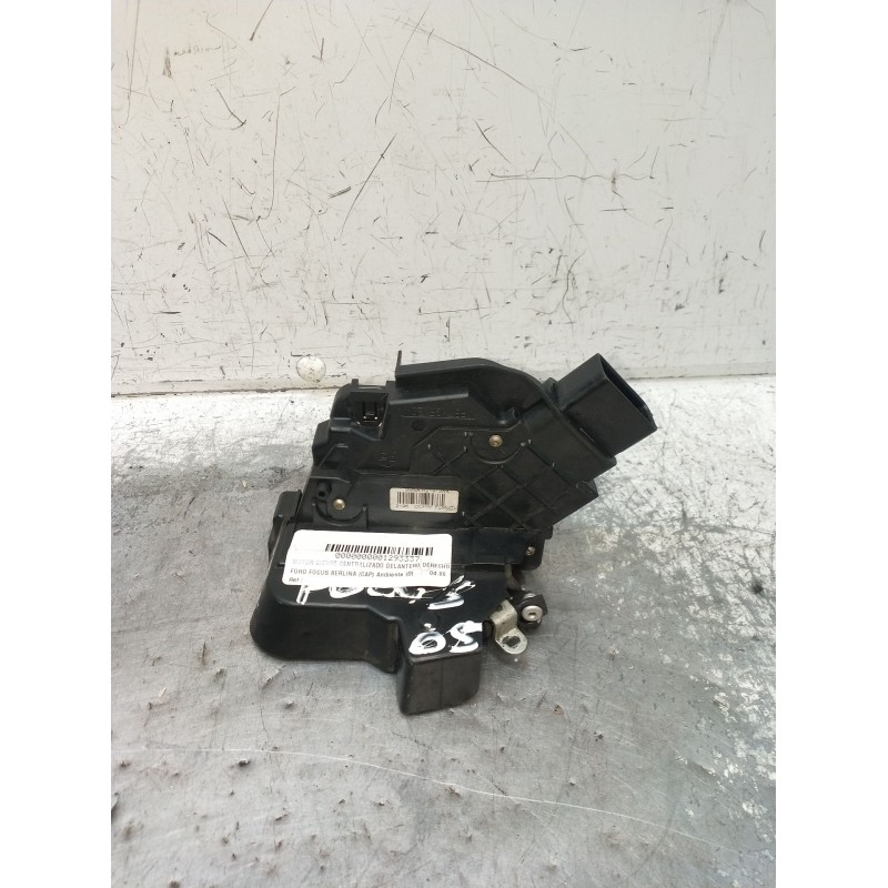 Recambio de motor cierre centralizado delantero derecho para ford focus berlina (cap) ambiente (d) referencia OEM IAM  5P 