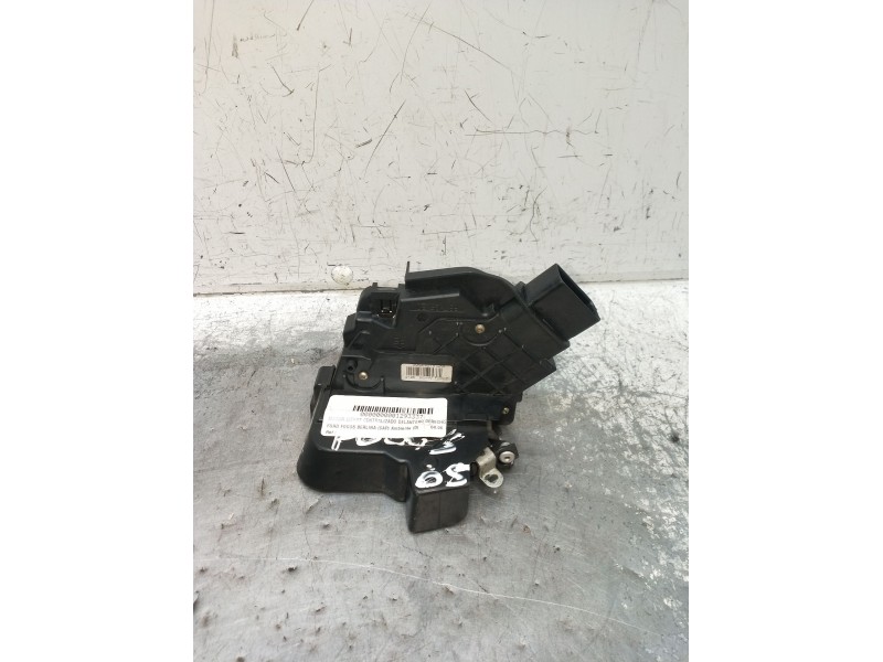 Recambio de motor cierre centralizado delantero derecho para ford focus berlina (cap) ambiente (d) referencia OEM IAM  5P 