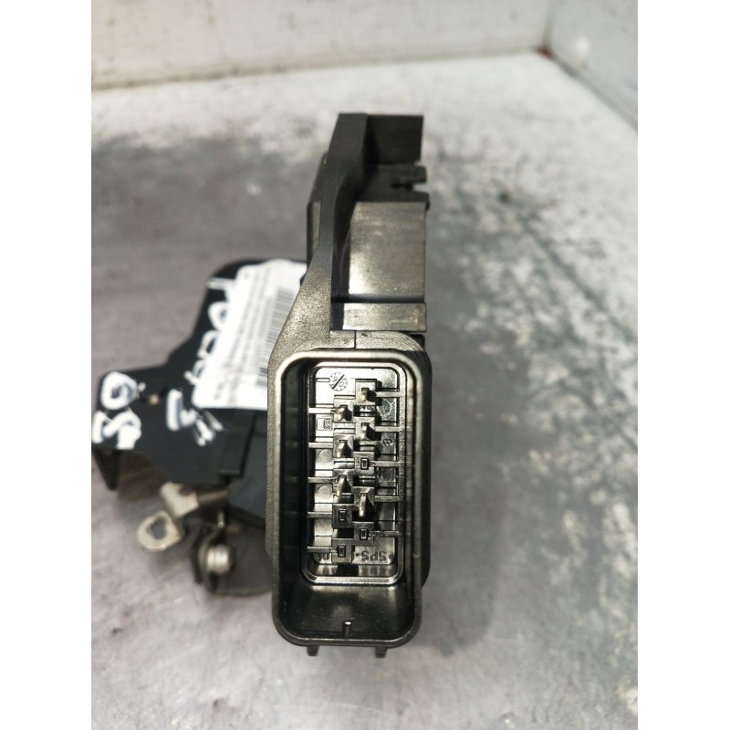 Recambio de motor cierre centralizado delantero derecho para ford focus berlina (cap) ambiente (d) referencia OEM IAM  5P 