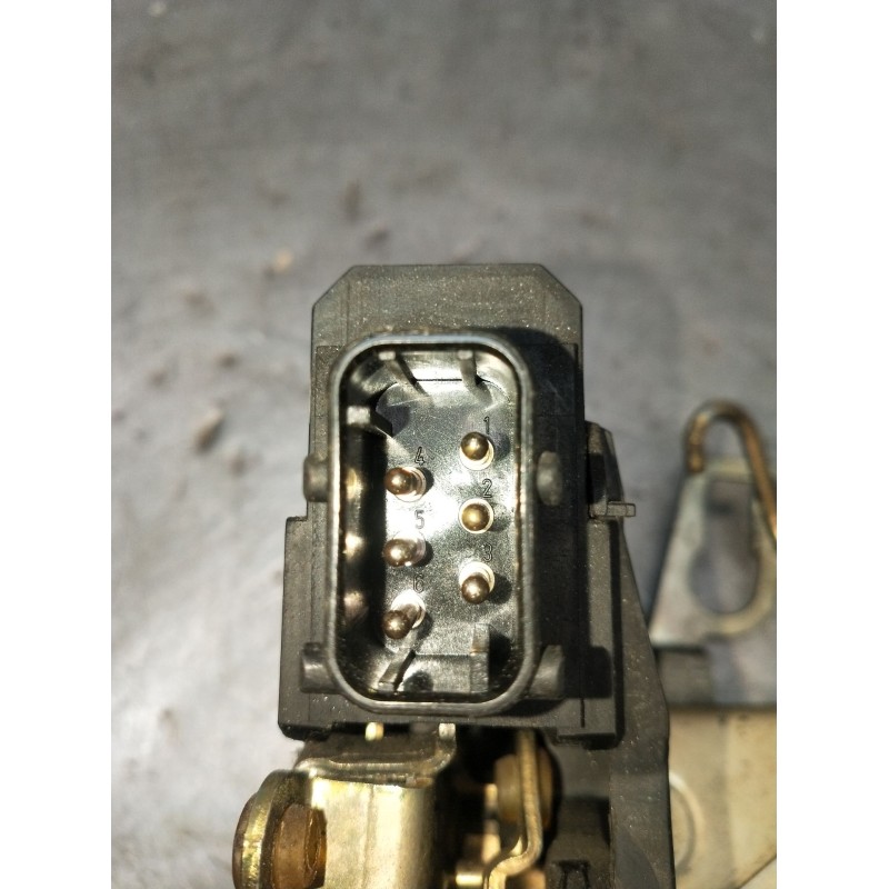 Recambio de motor cierre centralizado delantero izquierdo para bmw serie 3 berlina (e36) 318tds referencia OEM IAM  4P 