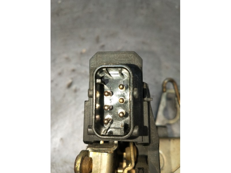 Recambio de motor cierre centralizado delantero izquierdo para bmw serie 3 berlina (e36) 318tds referencia OEM IAM  4P 